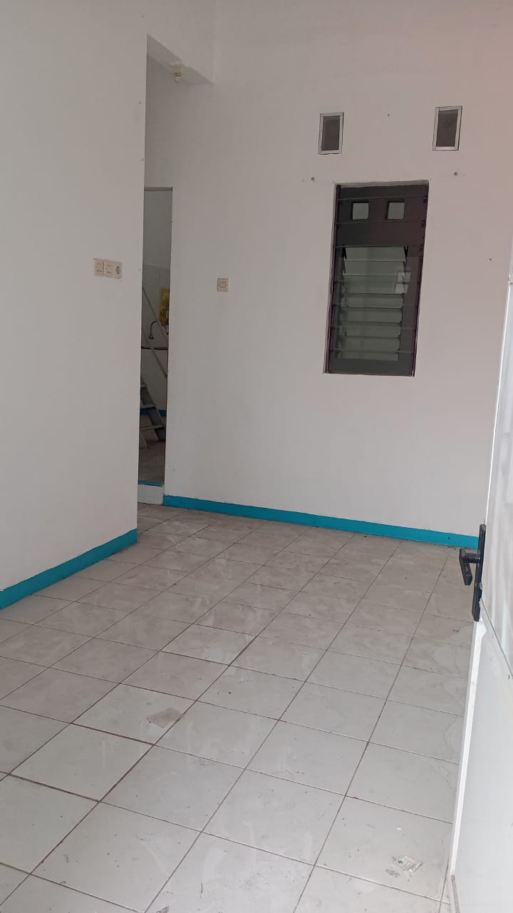 Jual Rumah Bagus properti DIJUAL CEPAT
Rumah Baru bagus, Lingkungan Tenang, Pemukiman Pinggir Kota, Bebas Banjir
